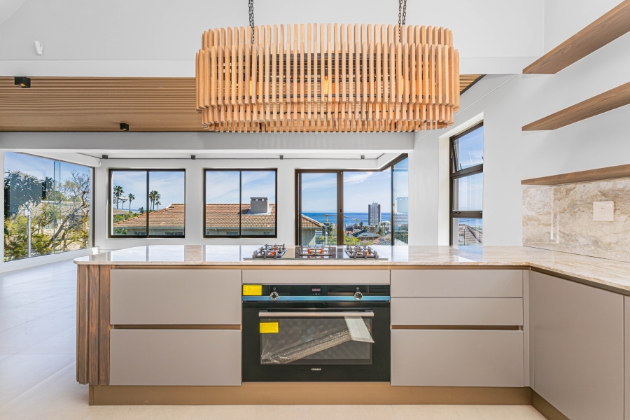 3 Bedroom Property for Sale in Fresnaye Western Cape